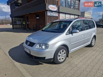 Авто Volkswagen Touran 2004 № 8803165