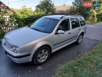 Авто Volkswagen Golf 2000 № 8803256