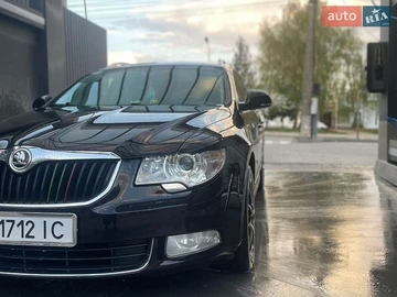 Авто Skoda Superb 2012 № 8804023