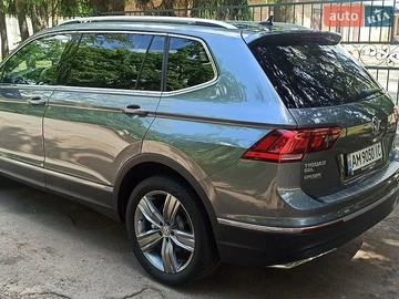 Авто Volkswagen Tiguan 2020 № 8804165