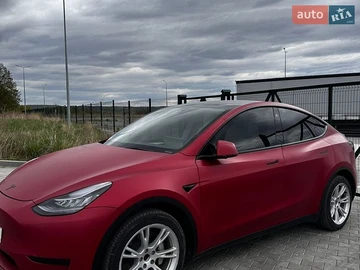Авто Tesla Model Y 2023 № 8804176