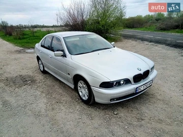 Авто BMW 5 Series 2000 № 8804368