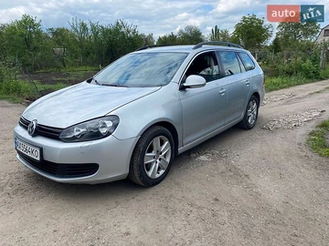 Авто Volkswagen Golf 2010 № 8804399