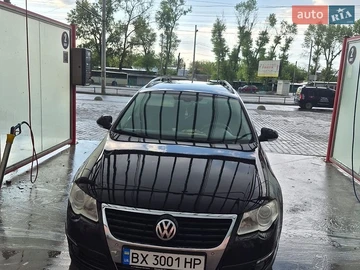Авто Volkswagen Passat 2010 № 8804414