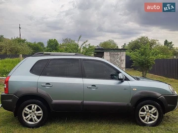 Авто Hyundai Tucson 2008 № 8804436