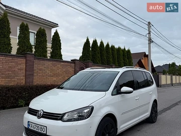 Авто Volkswagen Touran 2011 № 8804605