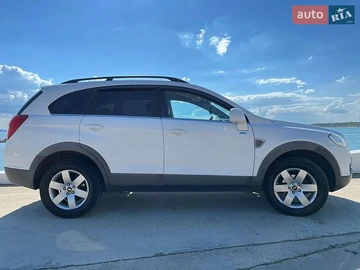 Авто Chevrolet Captiva 2010 № 8804611