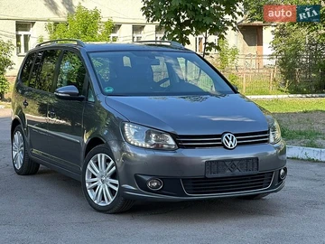 Авто Volkswagen Touran 2011 № 8804622