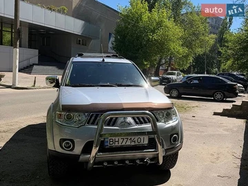 Авто Mitsubishi Pajero Sport 2012 № 8804641
