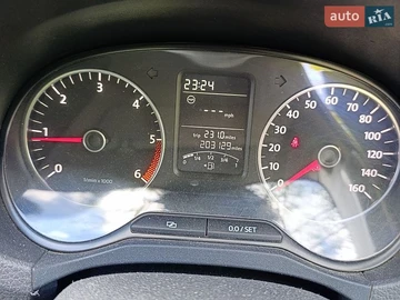 Авто Volkswagen Amarok 2012 № 8805014