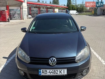 Авто Volkswagen Golf 2010 № 8805019