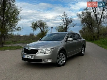 Авто Skoda Superb 2012 № 8805211