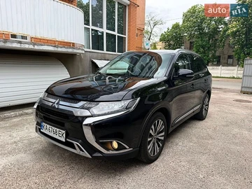 Авто Mitsubishi Outlander 2019 № 8805355