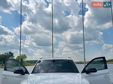 Авто Audi Q5 2018 № 8805519