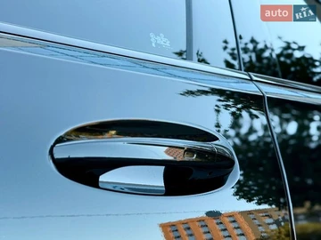 Авто  V 2018 № 8805904