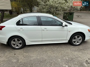 Авто Mitsubishi Lancer 2009 № 8805924