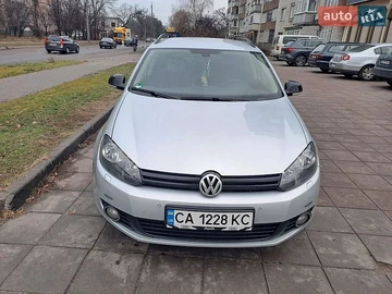 Авто Volkswagen Golf 2013 № 8805935