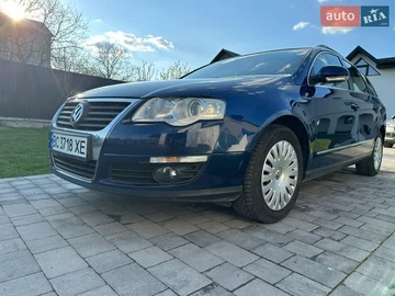 Авто Volkswagen Passat 2010 № 8806033