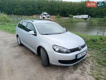 Авто Volkswagen Golf 2010 № 8806039