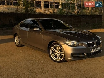 Авто BMW 5 Series 2013 № 8806102