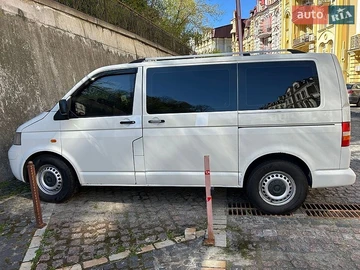 Авто Volkswagen Transporter 2007 № 8806103
