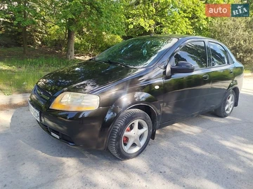 Авто Chevrolet Aveo 2005 № 8806292