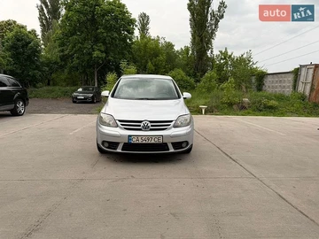 Авто Volkswagen Golf Plus 2007 № 8806317