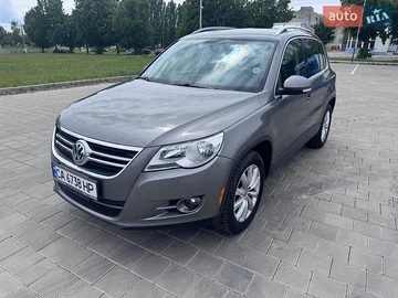 Авто Volkswagen Tiguan 2011 № 8806362
