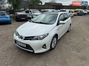 Авто Toyota Auris 2013 № 8806373