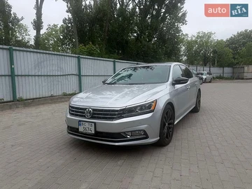 Авто Volkswagen Passat 2018 № 8806404