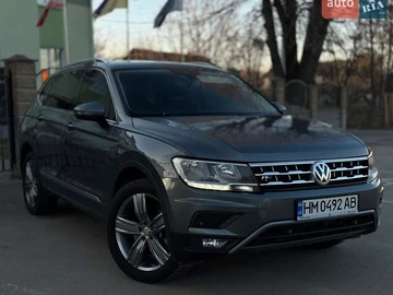 Авто Volkswagen Tiguan 2020 № 8806798