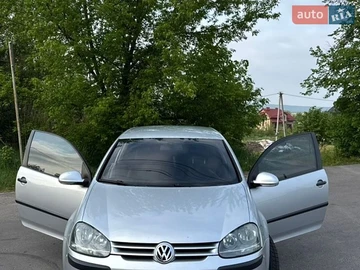 Авто Volkswagen Golf 2004 № 8807049