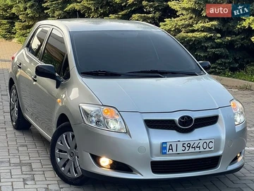 Авто Toyota Auris 2007 № 8807244