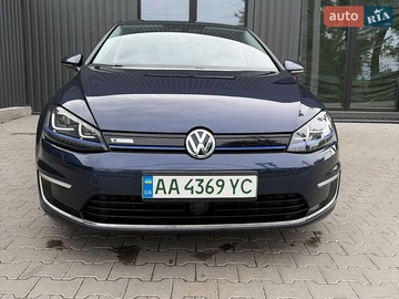Авто Volkswagen E-Golf 2016 № 8807277