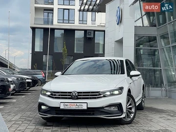 Авто Volkswagen Passat 2021 № 8807573