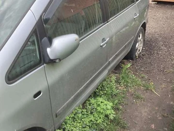 Авто Ford Galaxy 2003 № 8807613