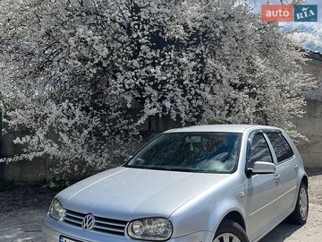 Авто Volkswagen Golf 2003 № 8807637