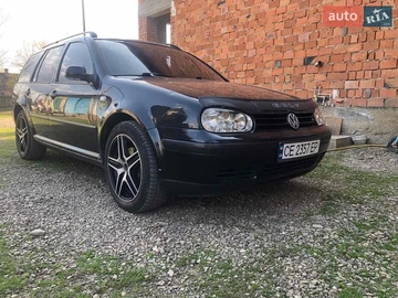 Авто Volkswagen Golf 2001 № 8807641