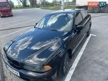 Авто BMW 5 Series 2000 № 8808073