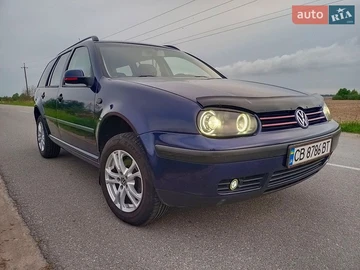 Авто Volkswagen Golf 2000 № 8808076