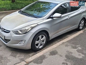 Авто Hyundai Elantra 2012 № 8808117