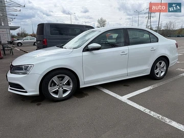 Авто Volkswagen Jetta 2016 № 8808134