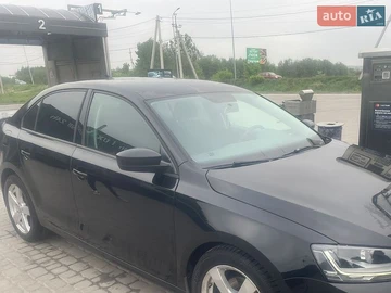 Авто Volkswagen Jetta 2015 № 8808478