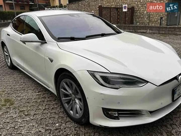 Авто Tesla Model S 2016 № 8808823
