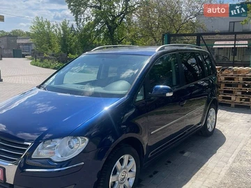 Авто Volkswagen Touran 2008 № 8808861