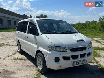 Авто Hyundai H-1 2002 № 8809146
