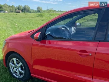 Авто Volkswagen Polo 2012 № 8809152