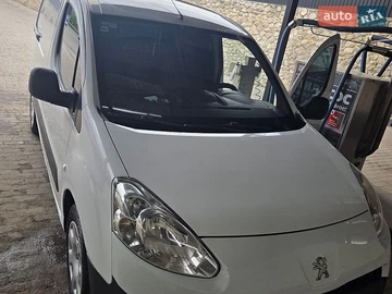 Авто Peugeot Partner 2012 № 8809153