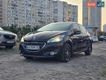 Авто Peugeot 208 2012 № 8809178