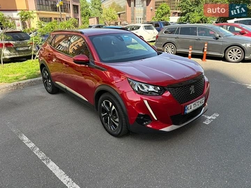 Авто Peugeot 2008 2020 № 8809369